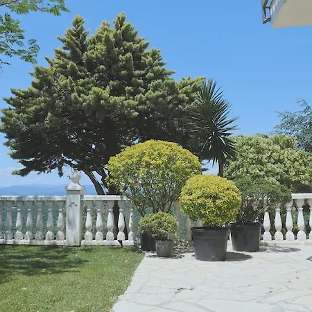 House With Panoramic View And Large Swimming Pool *