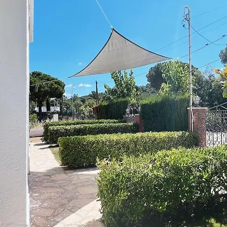 Сasa de vacaciones House With Panoramic View And Large Swimming Pool