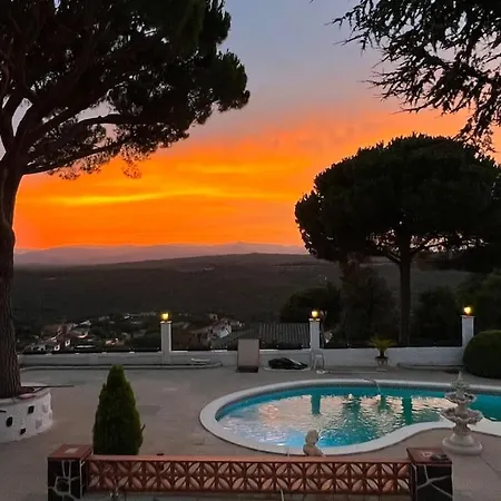 House With Panoramic View And Large Swimming Pool Сasa de vacaciones *