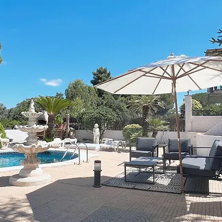 Сasa de vacaciones House With Panoramic View And Large Swimming Pool