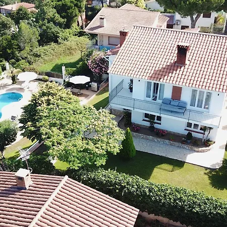 House With Panoramic View And Large Swimming Pool